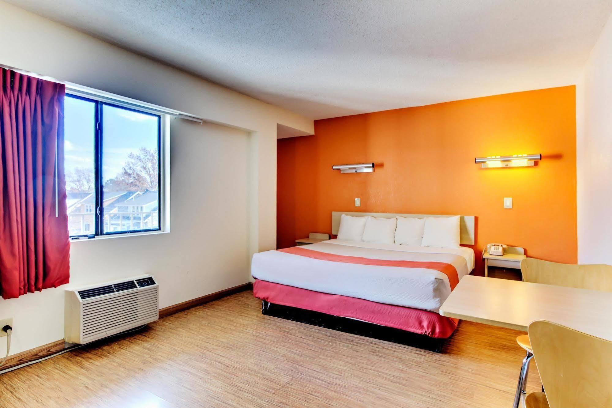 Hotel 6-washington, Dc 2*